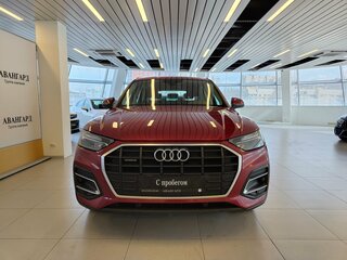 2021 Audi Q5 45 TFSI II (FY) Рестайлинг, красный, 3505000 рублей, вид 3