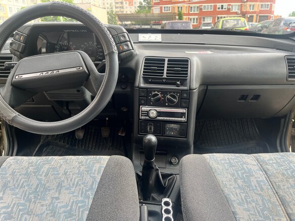 2002 Lada (ВАЗ) 2110, серебристый, 95000 рублей - вид 12