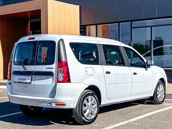 2026 Lada (ВАЗ) Largus I Рестайлинг, белый - вид 3