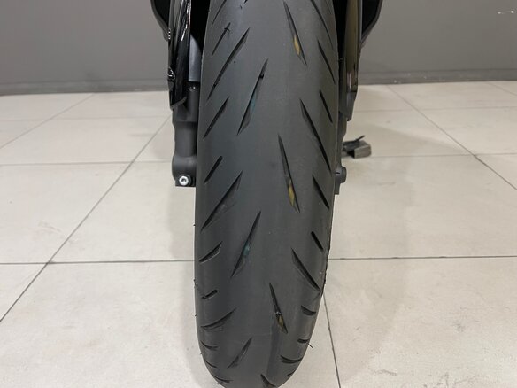 2022 Yamaha XSR900, чёрный, 1070000 рублей - вид 12