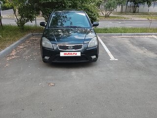 2011 Kia Rio II Рестайлинг, чёрный, 375500 рублей, вид 2