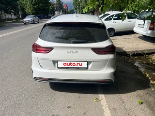 2021 Kia Ceed III, белый, 2450000 рублей, вид 3