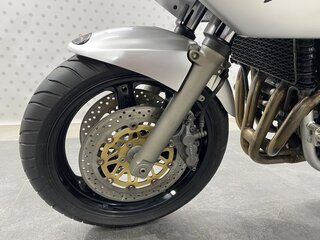 2002 Suzuki Bandit 1200, серебристый, 350000 рублей, вид 3