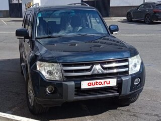 2008 Mitsubishi Pajero IV, зелёный, 1750000 рублей, вид 3