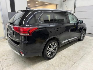 2018 Mitsubishi Outlander III Рестайлинг 2, чёрный, 1999000 рублей, вид 4
