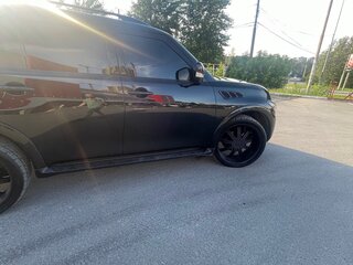 2012 Infiniti QX56 II, чёрный, 2600000 рублей, вид 3