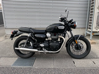 2025 Triumph Bonneville T100, чёрный, 998000 рублей, вид 1