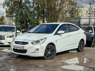2013 Hyundai Solaris I, белый, 434900 рублей, вид 1