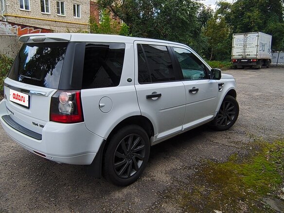 2011 Land Rover Freelander II Рестайлинг, белый - вид 6