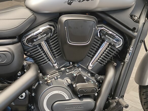 2026 QJMotor SRV 600 V2, серый, 589000 рублей - вид 12