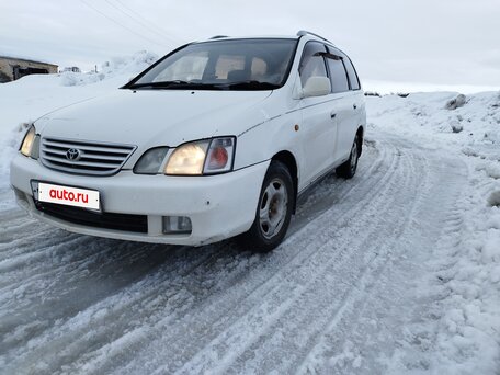 1999 Toyota Gaia, белый, 399000 рублей, вид 1