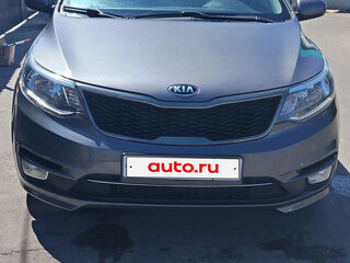 2016 Kia Rio III Рестайлинг, серый, 900000 рублей, вид 1