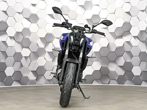 2023 Yamaha MT-07 (FZ-07), синий, 899000 рублей - вид 4
