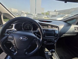 2018 Kia Ceed II Рестайлинг, чёрный, 930000 рублей, вид 4