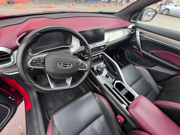2023 Geely Coolray I, красный - вид 5