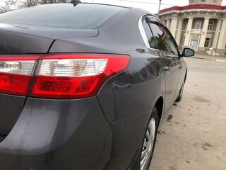 2010 Renault Latitude I, серый, 690000 рублей, вид 4