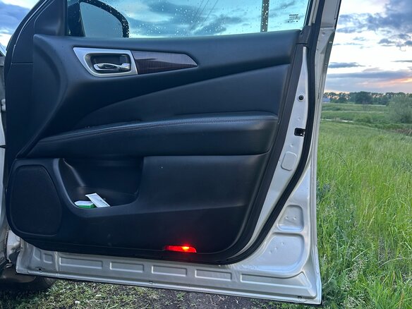 2014 Nissan Pathfinder IV, серебристый, 1800000 рублей - вид 16