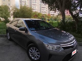 2016 Toyota Camry VII (XV50) Рестайлинг, серый, 1460000 рублей, вид 1