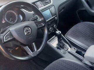 2019 Skoda Octavia III (A7) Рестайлинг, зелёный, 1290000 рублей, вид 4