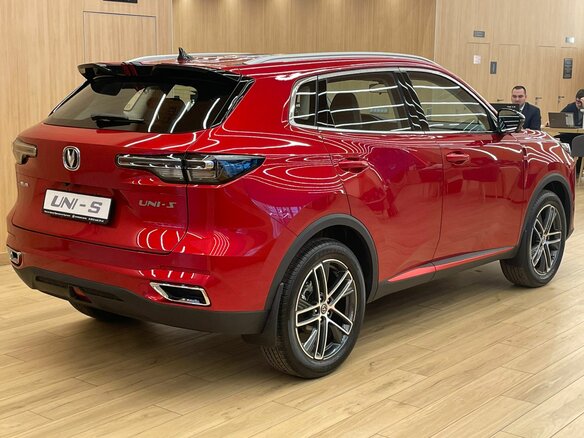 2026 Changan UNI-S I, красный, 3229900 рублей - вид 1