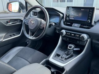 2021 Toyota RAV4 V (XA50), белый, 2999000 рублей, вид 5