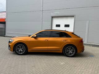 2019 Audi Q8 55 TFSI I (4M), оранжевый, 6000000 рублей, вид 4