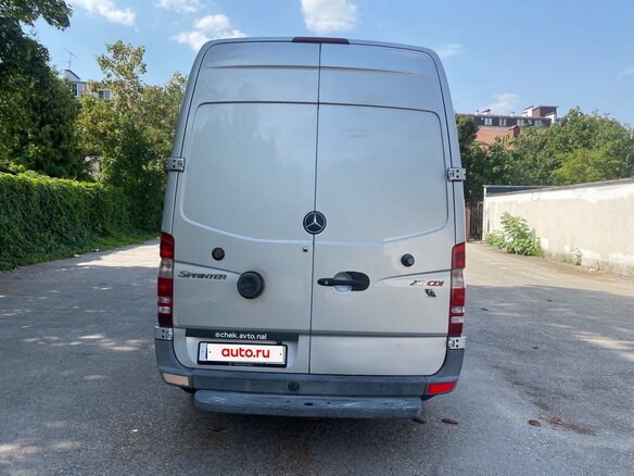 2010 Mercedes-Benz Sprinter, серебристый, 1650000 рублей - вид 5