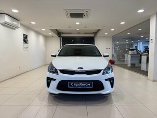 2020 Kia Rio IV, белый, 1450000 рублей, вид 2