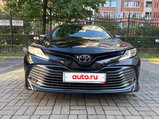 2018 Toyota Camry VIII (XV70), чёрный, 2390000 рублей, вид 2