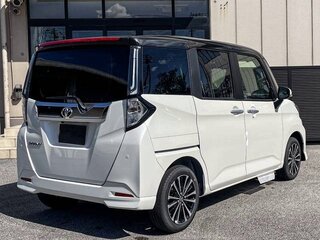 2023 Toyota Roomy I Рестайлинг, белый, 964000 рублей, вид 5