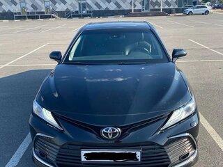 2021 Toyota Camry VIII (XV70) Рестайлинг, чёрный, 3260000 рублей, вид 2