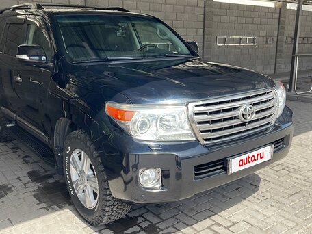 2013 Toyota Land Cruiser 200 Series Рестайлинг 1, чёрный, 3940000 рублей, вид 2