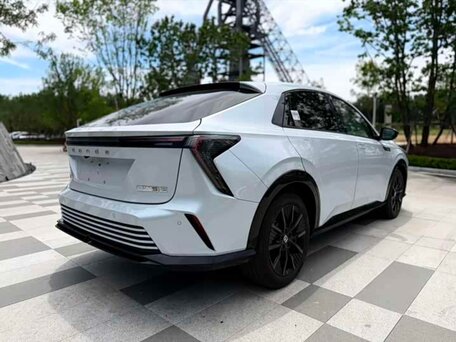 2024 Honda e:NS2, белый, 3780000 рублей, вид 3