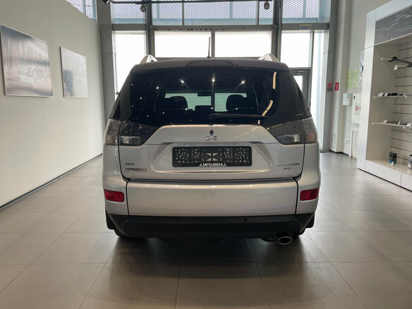 2008 Mitsubishi Outlander II, серебристый - вид 4