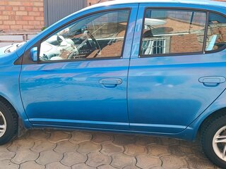 2001 Toyota Vitz I (P10), синий, 400000 рублей, вид 3