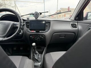 2009 Kia Rio II, красный, 500000 рублей, вид 5
