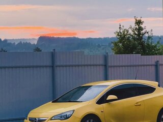 2012 Opel Astra GTC J Рестайлинг, жёлтый, 769000 рублей, вид 4