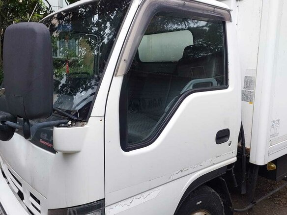 2005 Isuzu Elf (N-series), белый, 1650000 рублей - вид 15
