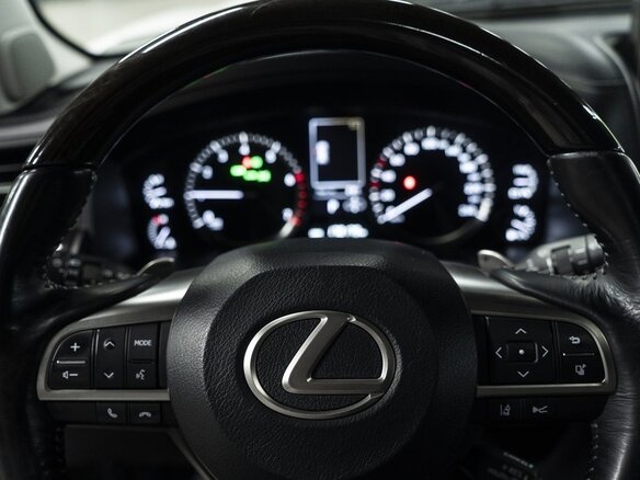 2017 Lexus LX 570 III Рестайлинг 2, белый, 7600000 рублей - вид 18