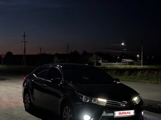 2013 Toyota Corolla XI (E160, E170, E180), чёрный, 1350000 рублей, вид 2