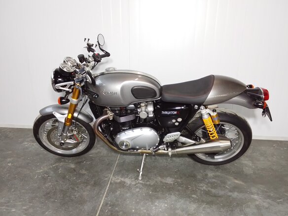 2019 Triumph Thruxton, серый, 1209000 рублей - вид 3