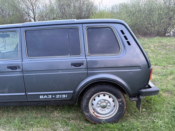 2015 Lada (ВАЗ) 2131 (4x4) 213105 I, зелёный, 500000 рублей - вид 2