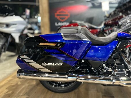 2025 Harley-Davidson CVO Street Glide, синий, 5300000 рублей, вид 4