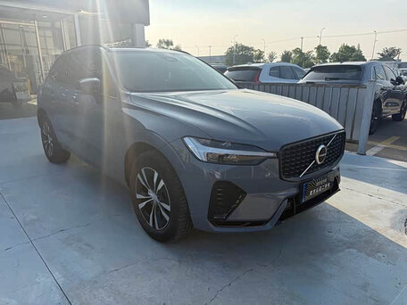 2022 Volvo XC60 II Рестайлинг, серый, 4248000 рублей, вид 3