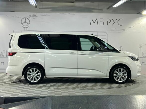 2022 Volkswagen Multivan T7, белый, 5720000 рублей - вид 4
