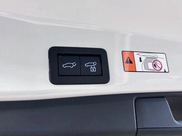 2026 Toyota RAV4 VI (XA60), белый - вид 14