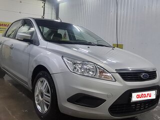 2011 Ford Focus II Рестайлинг, серебристый, 598000 рублей, вид 2