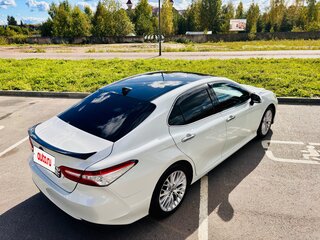2020 Toyota Camry VIII (XV70), белый, 2500000 рублей, вид 4