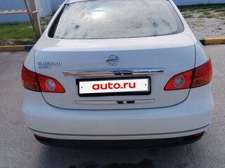 2006 Nissan Bluebird Sylphy II (G11), белый, 700000 рублей, вид 3