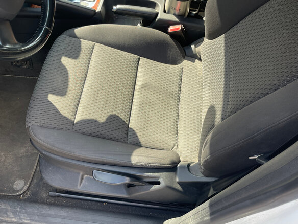 2011 Audi A3 II (8P) Рестайлинг 2, белый, 650000 рублей - вид 9